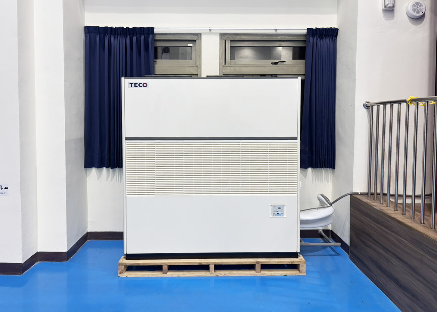 箱型冷氣